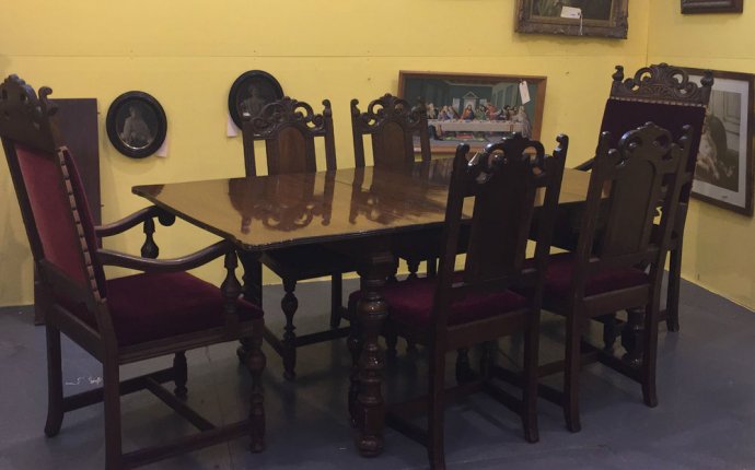 Antique Berkey & Gay Walnut Dining Room Set Table Chairs Buffet