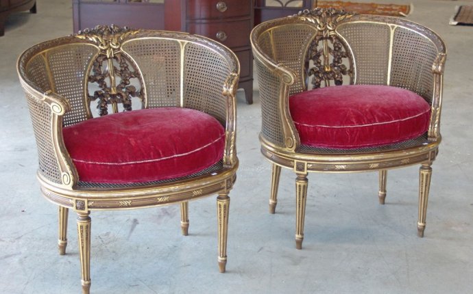 Antique French Furniture : Maximpep.com