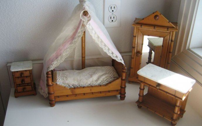 Antique Miniature Furniture | Antique Furniture