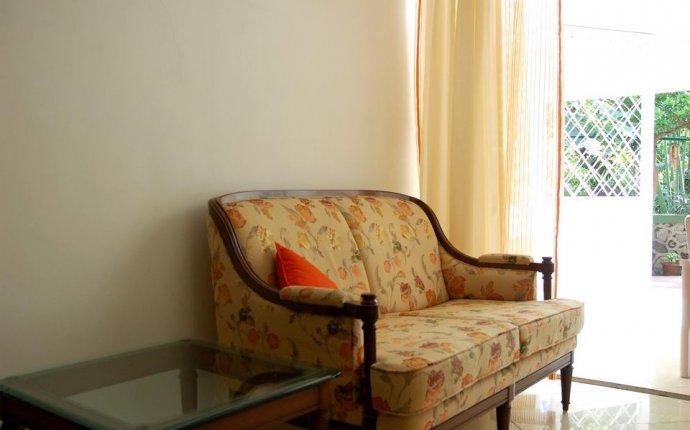 How to Price Used Furniture