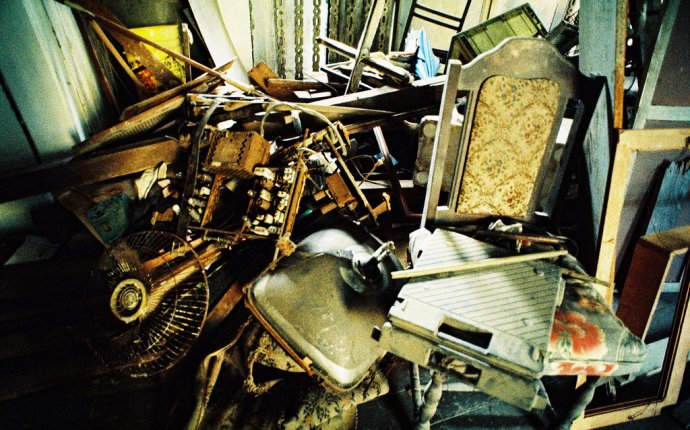 Mitre Hotel, Singapore : A junkyard for furniture | Too much… | Flickr