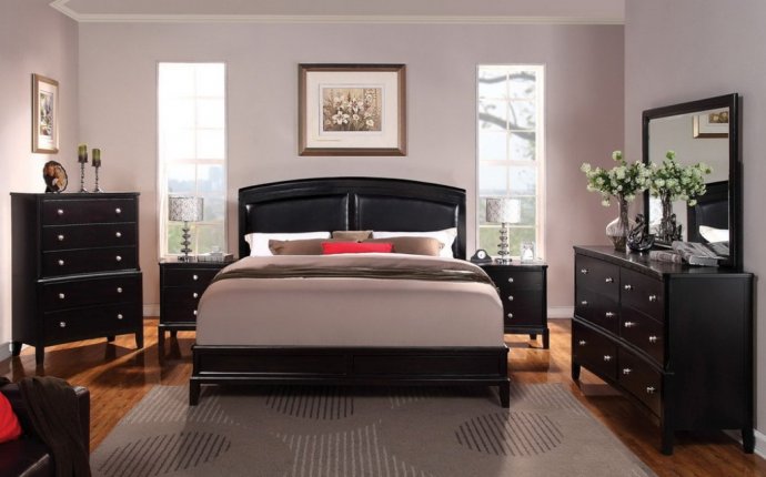 Modern Bedroom With Soft Wall Color And Black Furniture Ideas