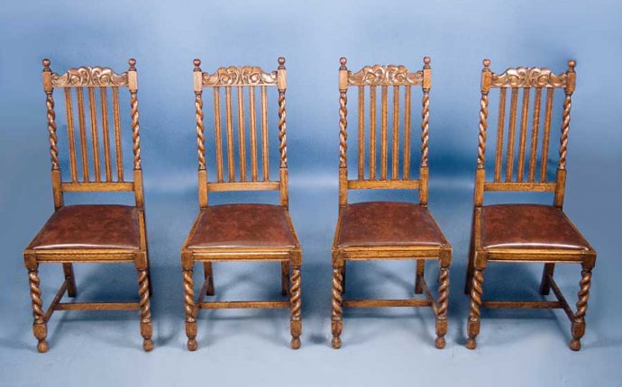 Old Chairs \r\n27 - Houseofflowers.us