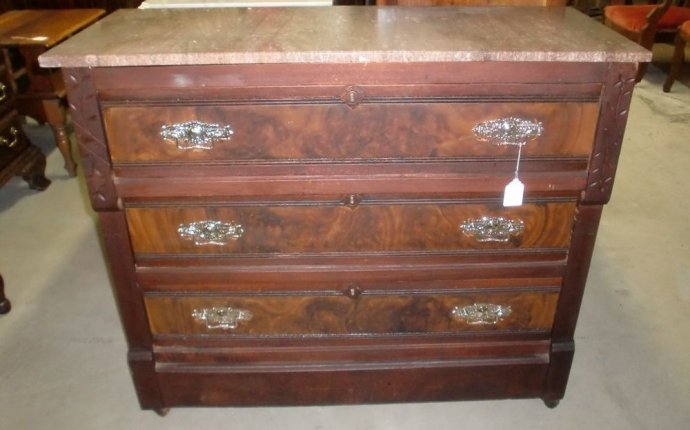 Your Guide to Buying Antique Dressers and Vanities | eBay